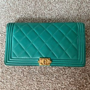 Chanel wallet